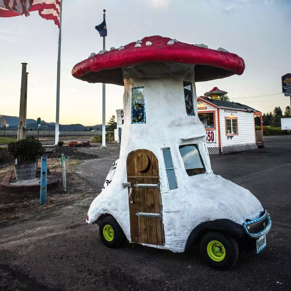 modifikasi mobil antimainstream © Berbagai sumber