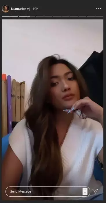 Marion Jola rambut panjang © Instagram Marion Jola rambut panjang © Instagram