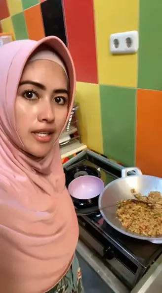 Aktivitas Meggy Wulandari di Makassar © Instagram