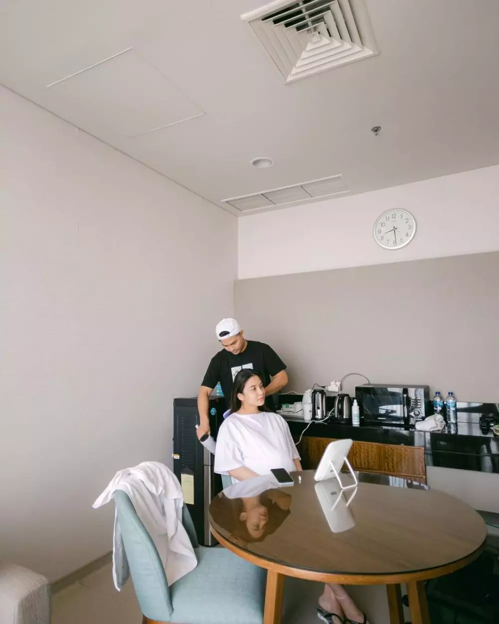 Perlakuan manis Glenn ke Chelsea © Instagram Perlakuan manis Glenn ke Chelsea © Instagram