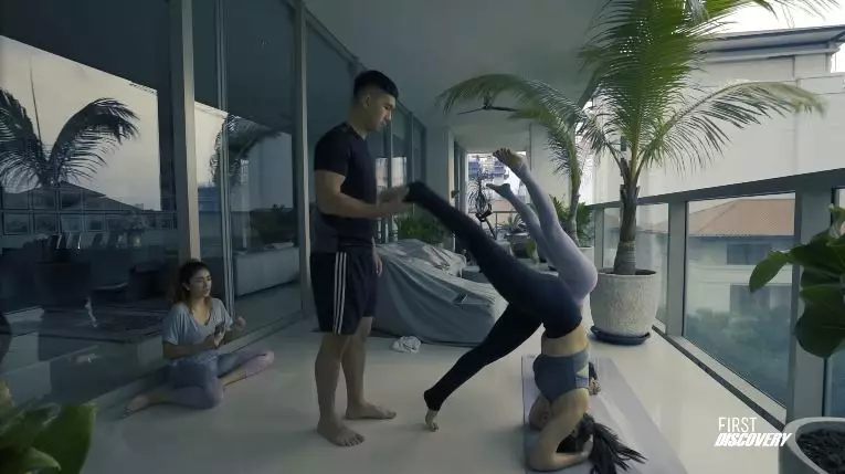 momen mesra Nikita Indra usai nikah © YouTube