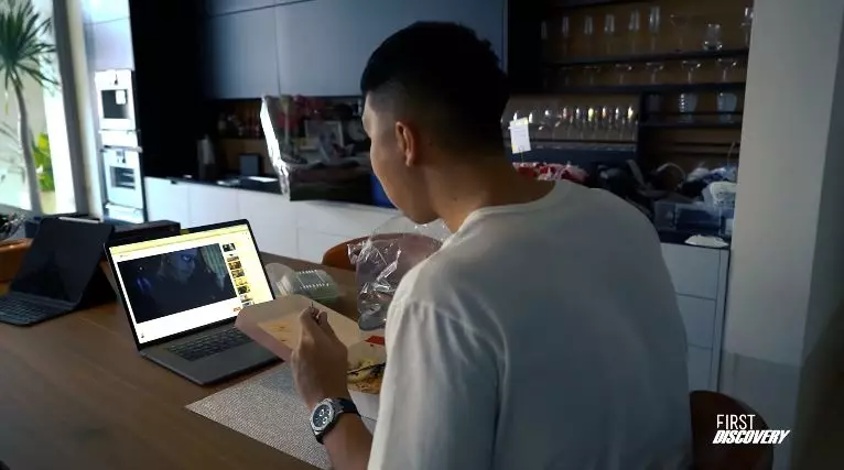 momen mesra Nikita Indra usai nikah © YouTube