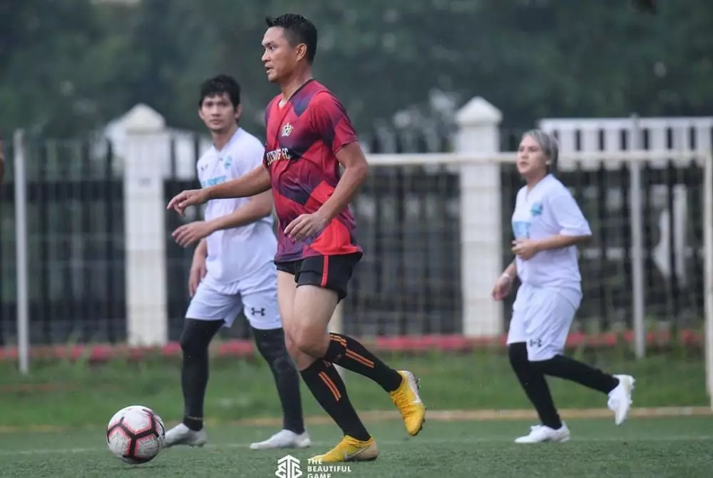 Evelyn Nada Anjani main sepakbola © Instagram