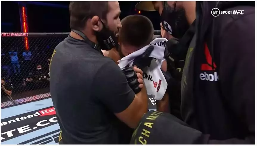 Khabib Nurmagomedov pensiun © YouTube