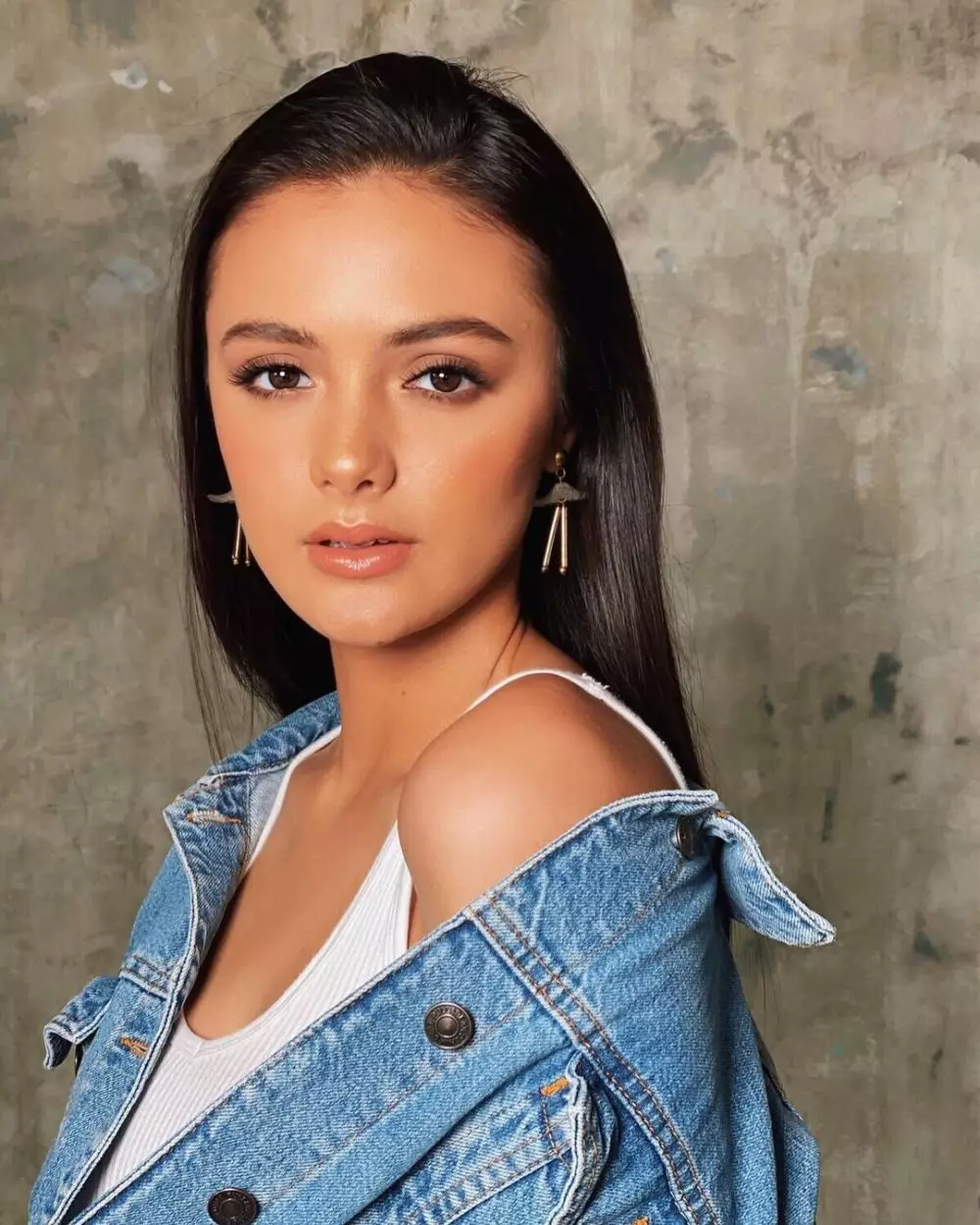 Gaya pemotretan Amanda Rawles © 2020 brilio.net