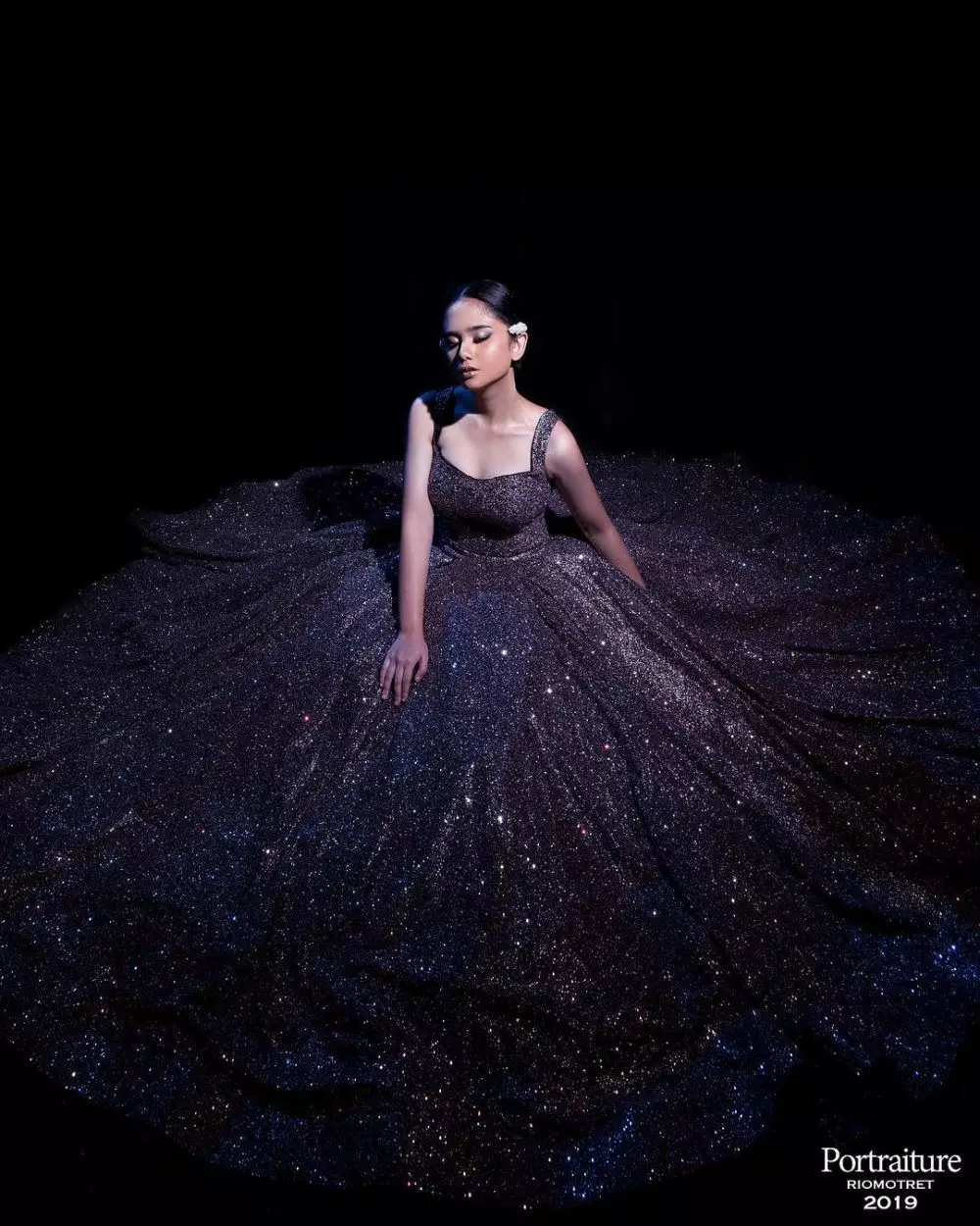 potret Tissa Biani tampil anggun dengan dress © 2020 brilio.net potret Tissa Biani tampil anggun dengan dress © 2020 brilio.net