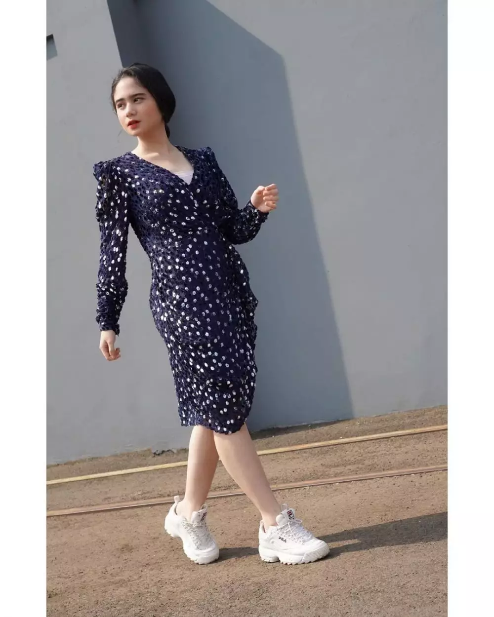 potret Tissa Biani tampil anggun dengan dress © 2020 brilio.net potret Tissa Biani tampil anggun dengan dress © 2020 brilio.net