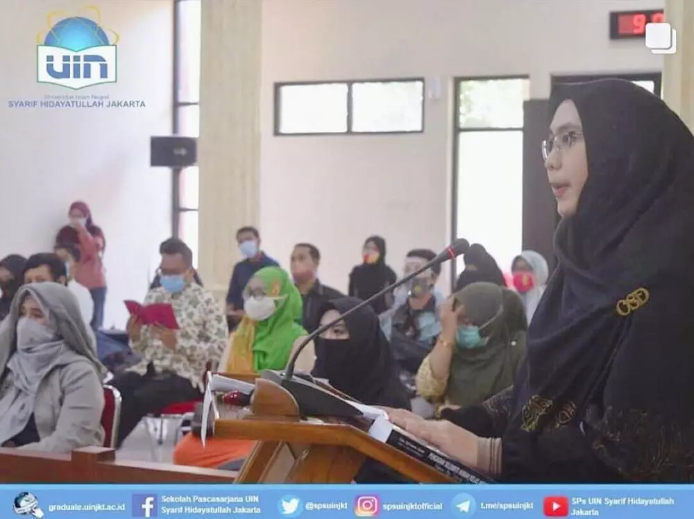 momen Oki Setiana Dewi raih gelar doktor Instagram momen Oki Setiana Dewi raih gelar doktor Instagram