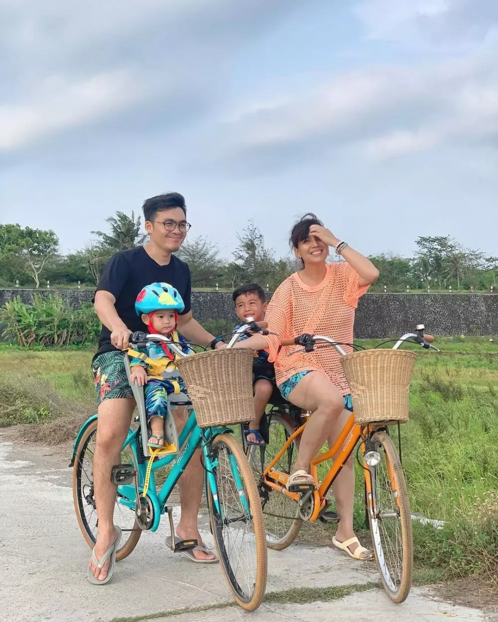 Potret liburan Tya Ariestya ke Magelang dan Jogjakarta Instagram