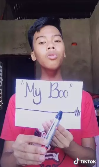 Lelaki suara merdu kocak © TikTok/@jaysena_