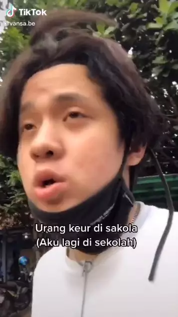 Bahasa Sunda logat Korea © TikTok/@vansa.be