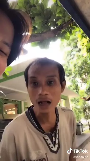 Bahasa Sunda logat Korea © TikTok/@vansa.be