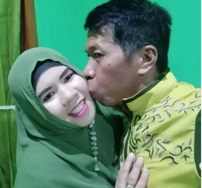 Potret mesra Kiwil dan Rohimah © Instagram