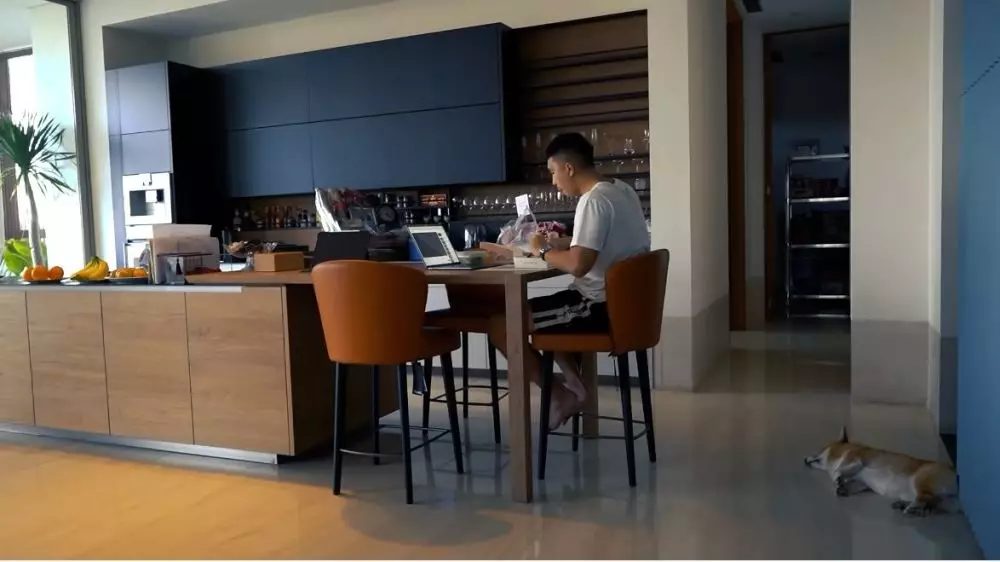 apartemen Indra Priawan © YouTube apartemen Indra Priawan © YouTube