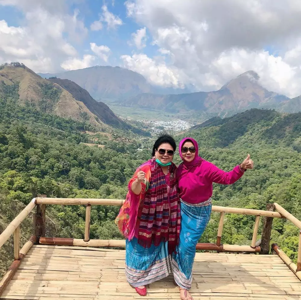 ibunda Nikita Willy dan besan Instagram ibunda Nikita Willy dan besan Instagram