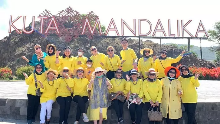 ibunda Nikita Willy dan besan Instagram ibunda Nikita Willy dan besan Instagram