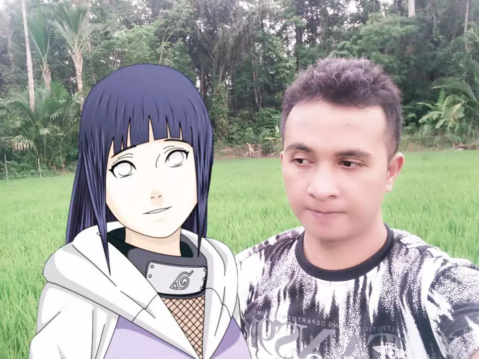 Editan bareng cewek anime Naruto Berbagai sumber