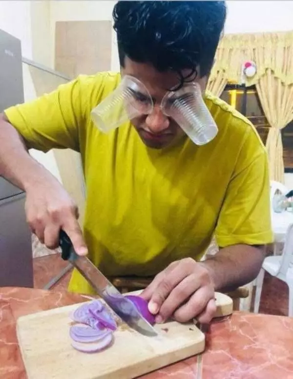 cara nyeleneh atasi masalah Berbagai sumber