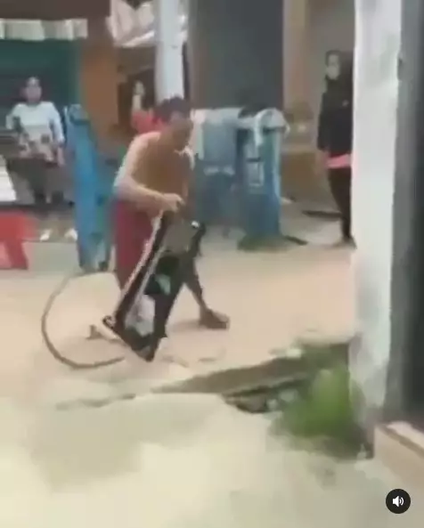 Pria marah karena lapar Instagram/@ndorobeii