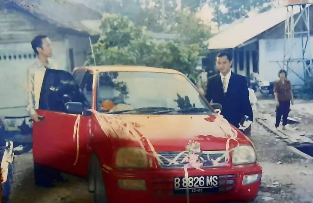 Potret mobil pertama grup cagur Instagram