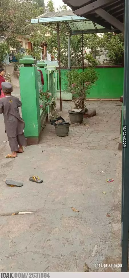 potret lucu pagar rumah © Berbagai sumber potret lucu pagar rumah © Berbagai sumber