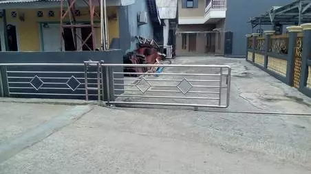 potret lucu pagar rumah © Berbagai sumber potret lucu pagar rumah © Berbagai sumber