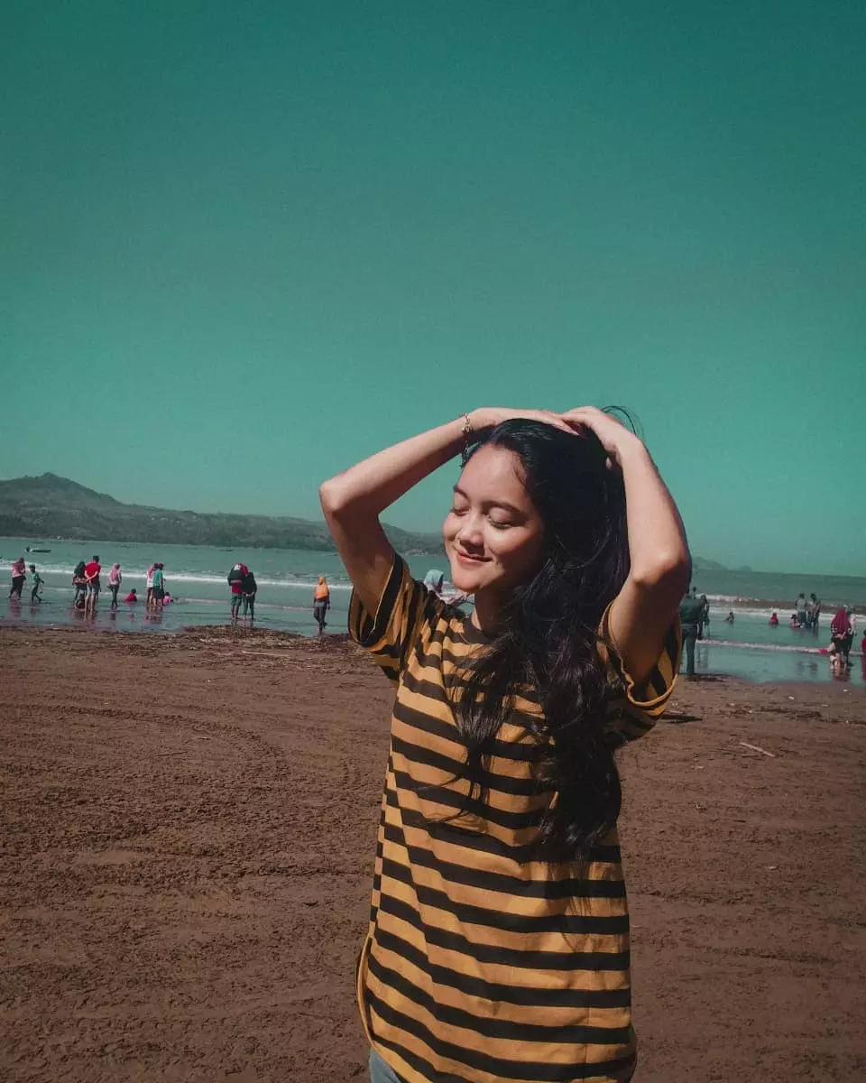 Potret natural Safira Inema © Instagram Potret natural Safira Inema © Instagram