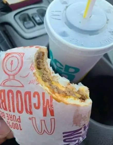 10 Cara makan lucu ini bikin warga +62 geleng kepala, auto kenyang 10 Cara makan lucu ini bikin warga +62 geleng kepala, auto kenyang