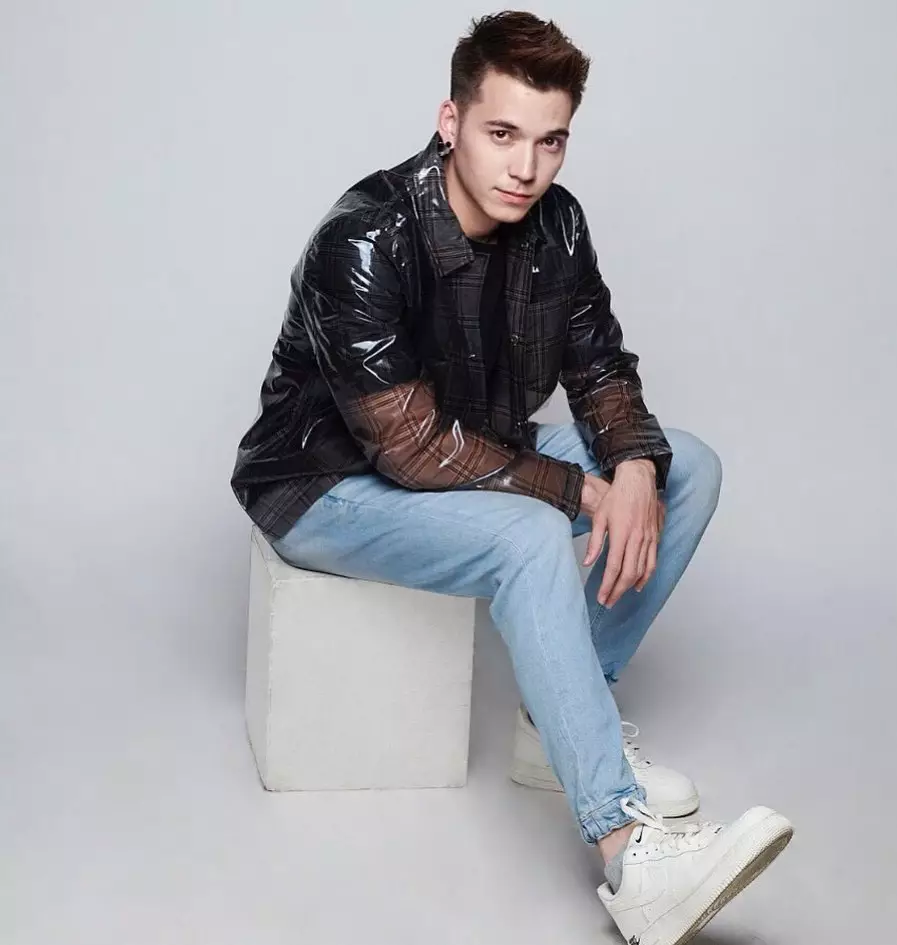 Seleb sudah jadi ayah langgan peran bujangan © Instagram Seleb sudah jadi ayah langgan peran bujangan © Instagram