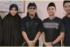 Dukung jadi mualaf, ini 6 potret persahabatan Soraya Rasyid & DJ Katty