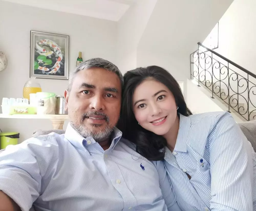 Puteri Indonesia & pasangan © Instagram Puteri Indonesia & pasangan © Instagram