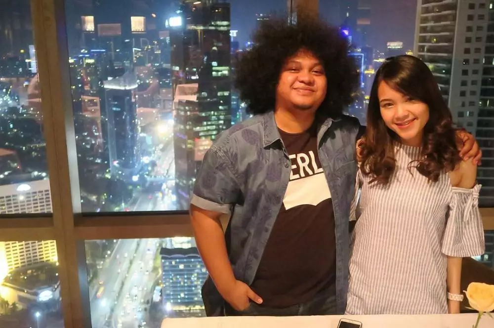 Potret mesra Babe cabita & istri © Instagram