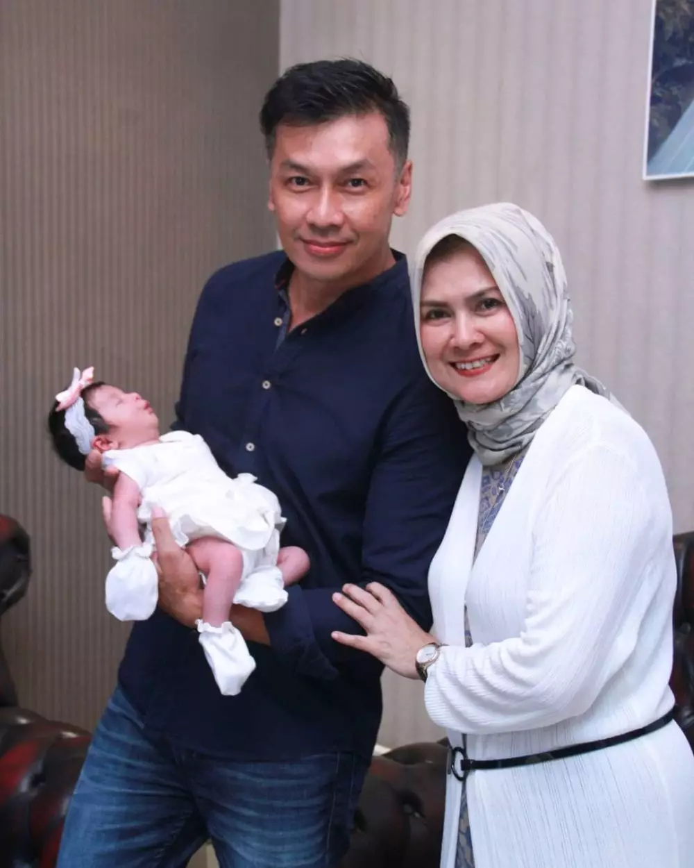 Momen aqiqah anak Kevin Lilliana © Instagram Momen aqiqah anak Kevin Lilliana © Instagram