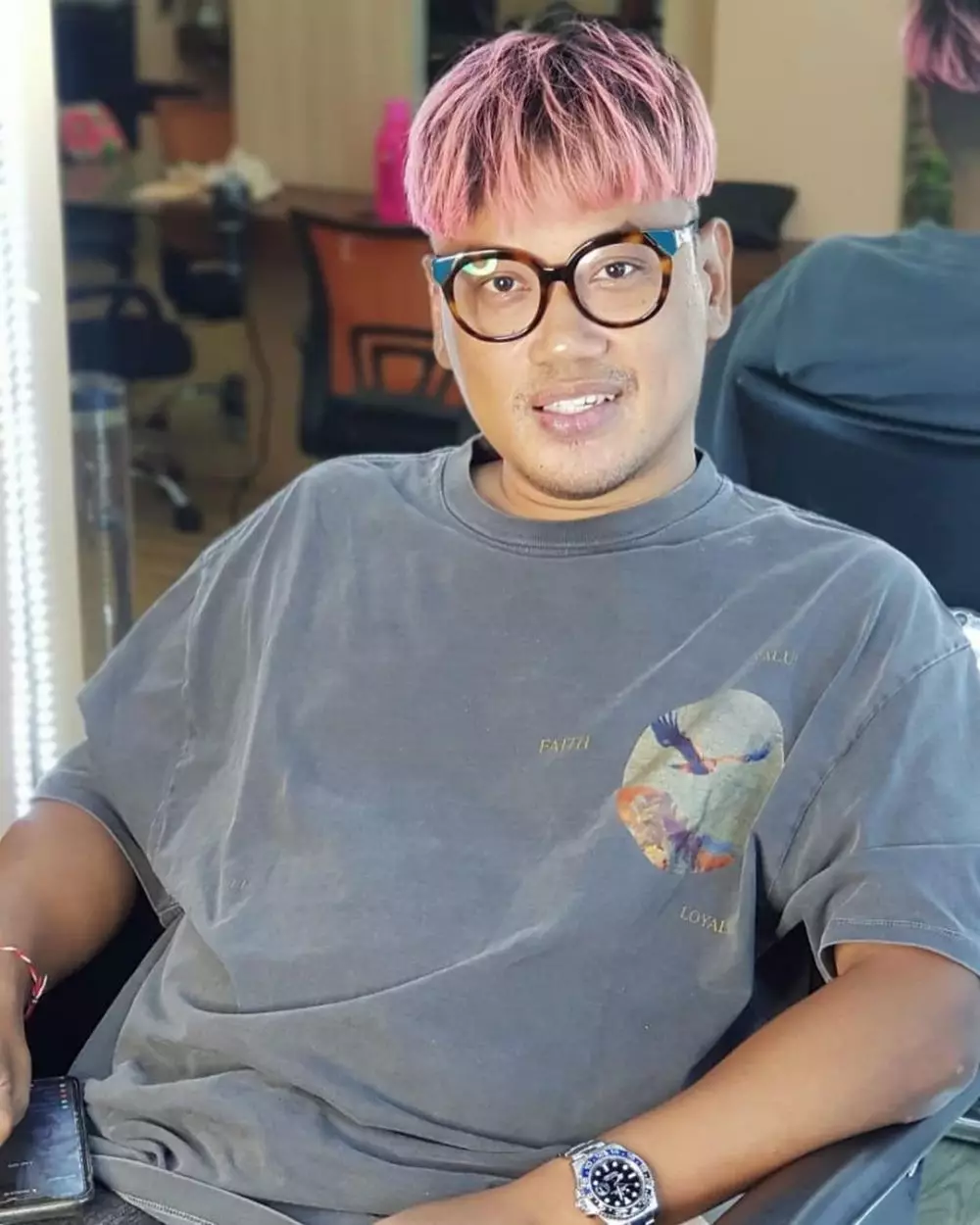 host Playboy Kabel  © 2020 berbagai sumber