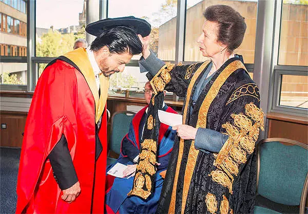 seleb Bollywood honoris causa © 2020 berbagai sumber seleb Bollywood honoris causa © 2020 berbagai sumber
