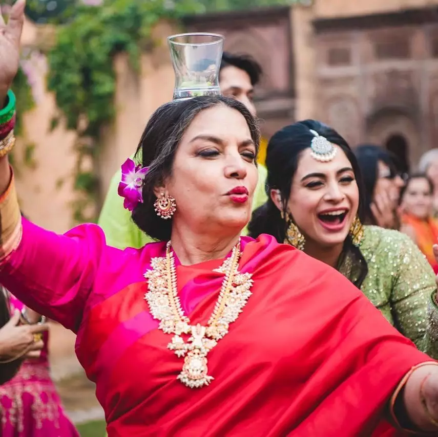 seleb Bollywood honoris causa © 2020 berbagai sumber seleb Bollywood honoris causa © 2020 berbagai sumber