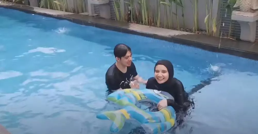 Irwansyah ajak ngobrol baby © 2020 brilio.net YouTube