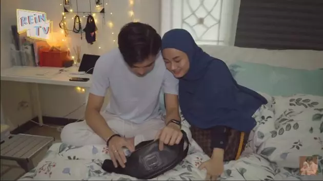 Isi tas Rey Mbayang © 2020 brilio.net YouTube