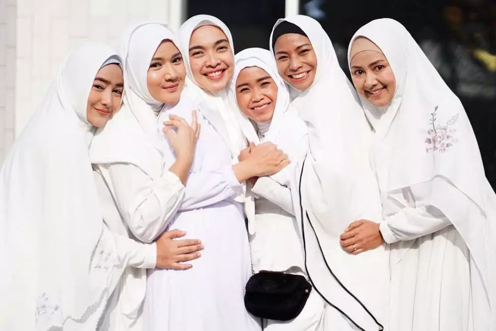 Ayya Renita saat berhijab Instagram Ayya Renita saat berhijab Instagram