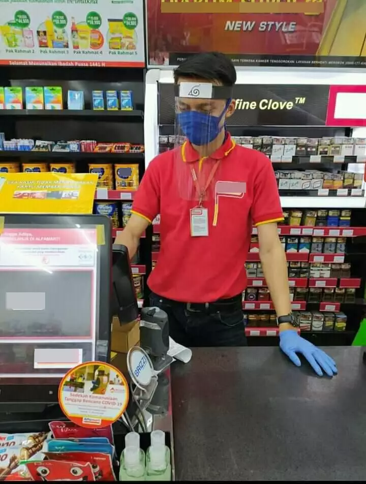 Pegawai minimarket kocak Berbagai sumber Pegawai minimarket kocak Berbagai sumber