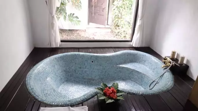 Villa menginap Tya Ariestya © 2020 brilio.net