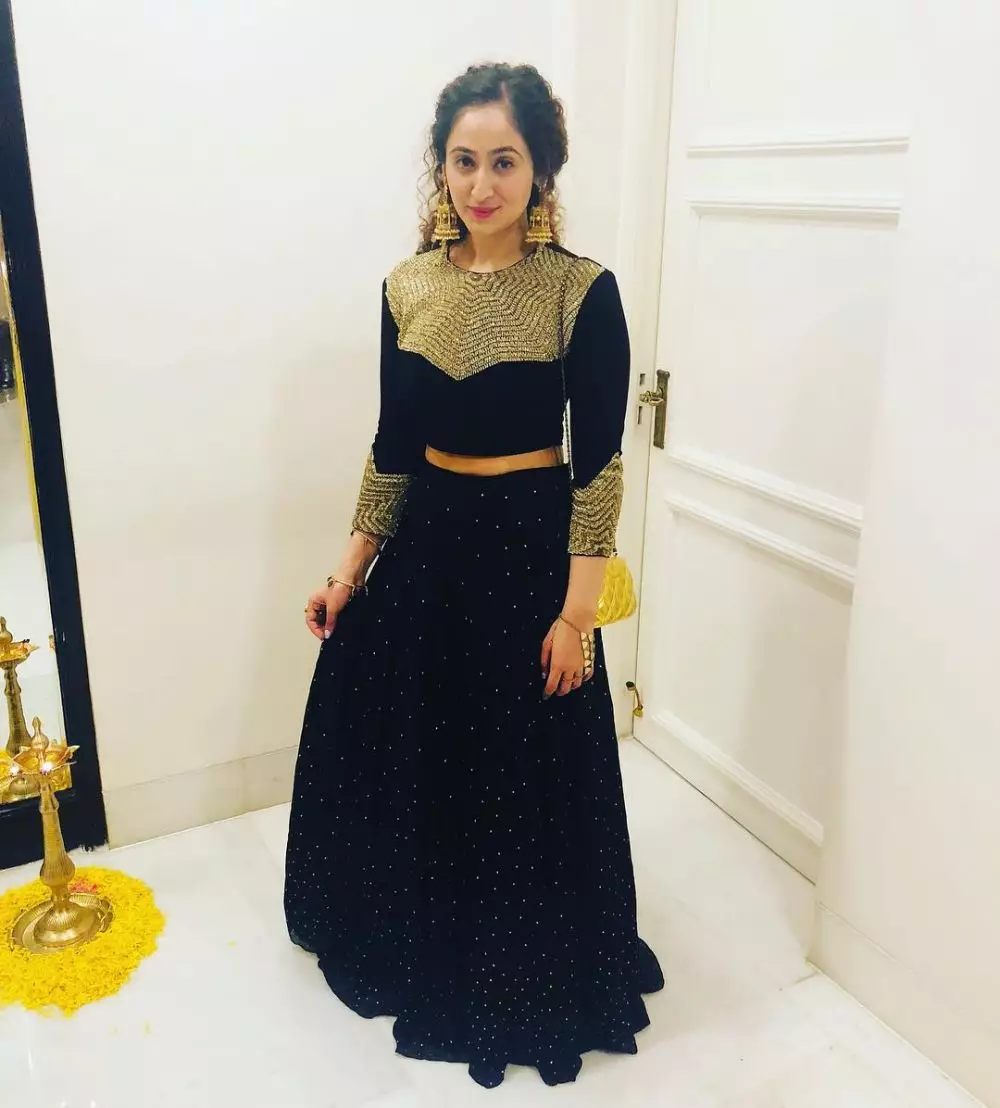 pesona Ruchikaa Kapoor © Instagram pesona Ruchikaa Kapoor © Instagram