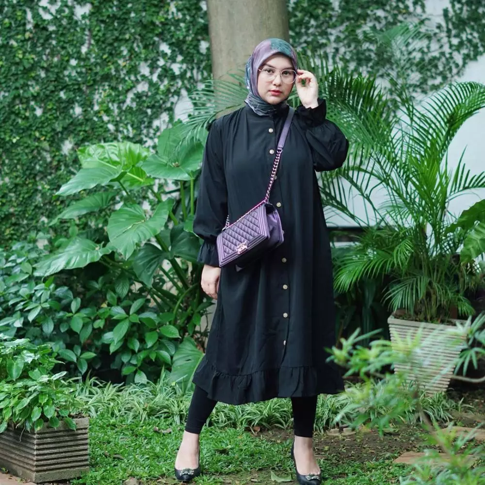 penampilan pesinetron usai melahirkan © Instagram