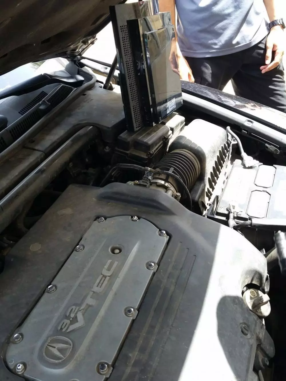 barang mewah jadi ganjelan orang miskin Berbagai sumber