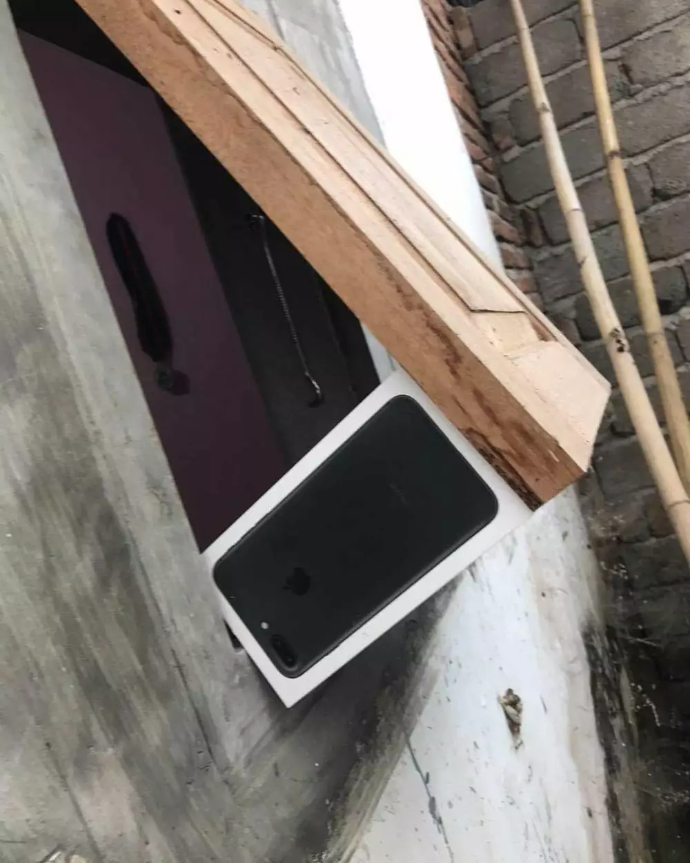 barang mewah jadi ganjelan orang miskin Berbagai sumber