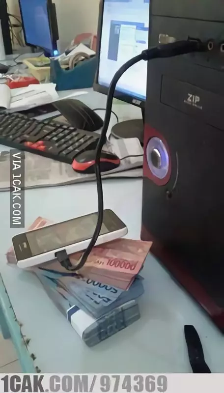 barang mewah jadi ganjelan orang miskin Berbagai sumber