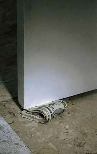 barang mewah jadi ganjelan orang miskin Berbagai sumber