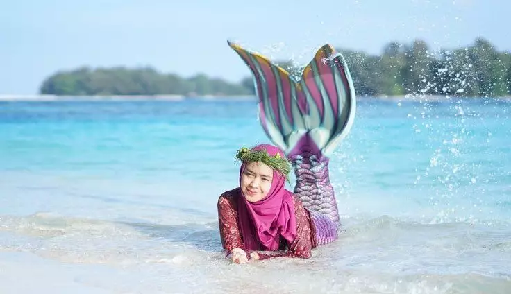 seleb pemotretan jadi mermaid © 2020 brilio.net seleb pemotretan jadi mermaid © 2020 brilio.net