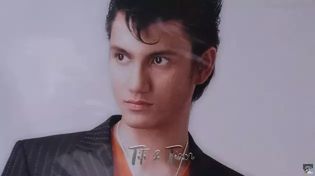 Christian Sugiono jadi model majalah © YouTube Christian Sugiono jadi model majalah © YouTube