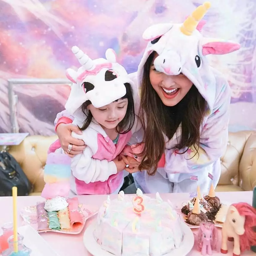 tema ultah keluarga Anang © 2020 brilio.net